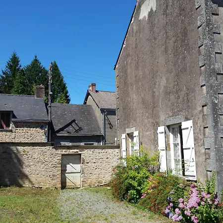 Refuge De Martin De Connee Mayenne * Saint-Martin-de-Connée